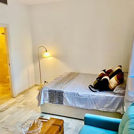 Elegant In Del Golf, 5 Stars & Front Line Golf In Puerto Banus Apartment *