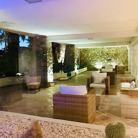 Apartment Elegant In Del Golf, 5 Stars & Front Line Golf In Puerto Banus