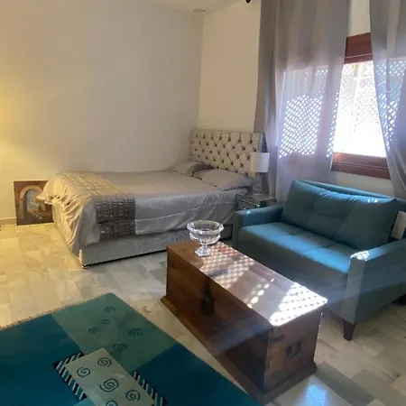 Elegant In Del Golf, 5 Stars & Front Line Golf In Puerto Banus Apartment *